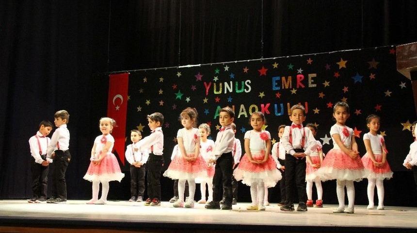 Anaokulu &Ouml;ğrencilerinden Yılsonu G&ouml;sterisi