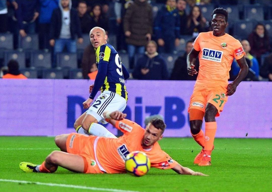 Spor Toto S&uuml;per Lig: Fenerbah&ccedil;e: 2 - Aytemiz Alanyaspor: (ilk Yarı Sonucu)