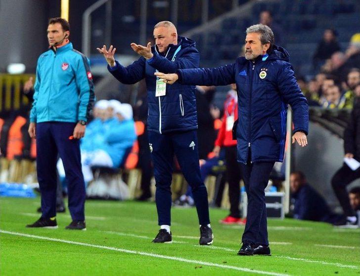 Spor Toto Süper Lig: Fenerbahçe: 2 - Aytemiz Alanyaspor: (ilk Yarı Sonucu) G2