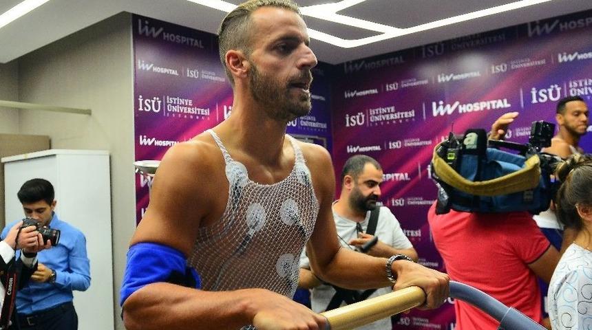 Fenerbah&ccedil;e Sağlık Kontrol&uuml;nden Ge&ccedil;ti