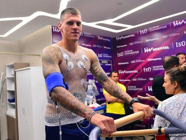 Fenerbah&ccedil;e Sağlık Kontrol&uuml;nden Ge&ccedil;ti 2