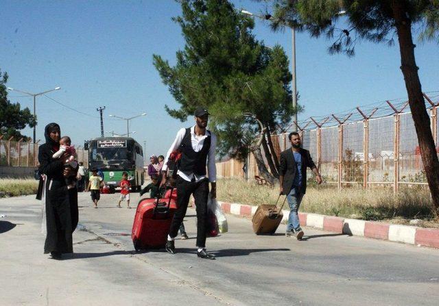 Bayramı Ülkelerinde Geçiren 13 Bin Suriyeli Türkiye’ye Döndü