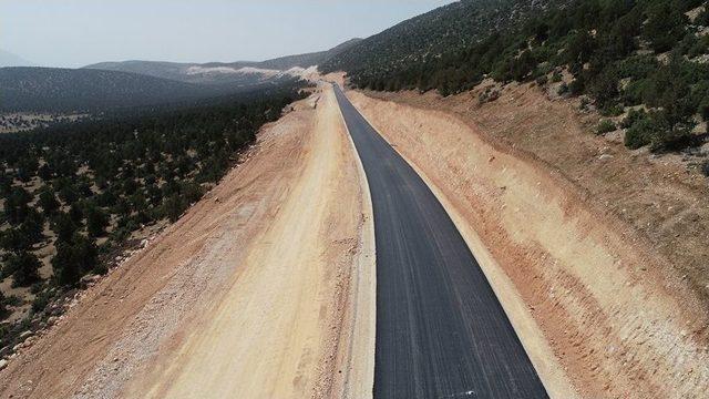 Korkuteli - Elmalı Duble Yolunda Sıcak Asfalt Çalışmaları Başladı