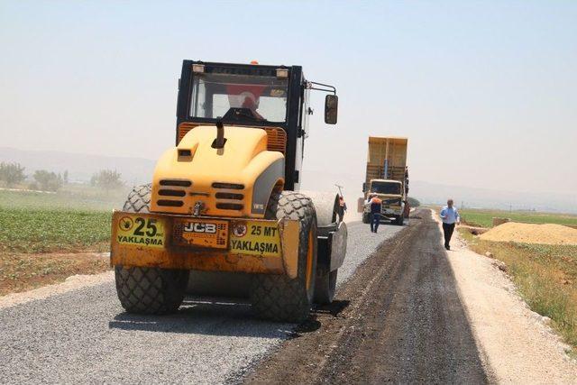 Büyükşehir 18 Farklı Noktada Çalışmalarını Sürdürüyor