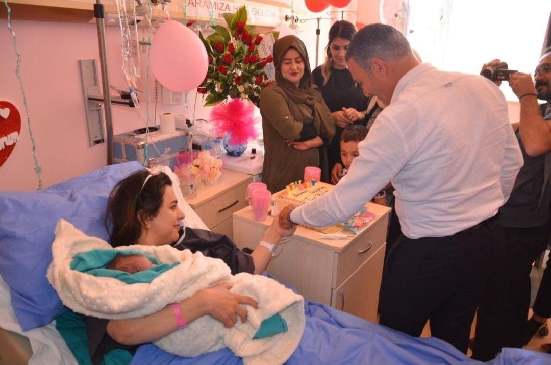 16 Yıl Sonra Gelen Bebek Sevinci