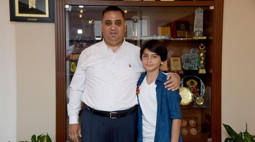 Başkan Can, Lgs T&uuml;rkiye Birincisi Doyduk&rsquo;u &Ouml;d&uuml;llendirdi