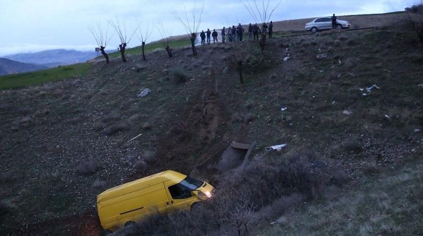 Minib&uuml;s U&ccedil;urumdan U&ccedil;tu