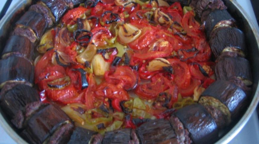 Patlıcanlı Tepsi Kebabı