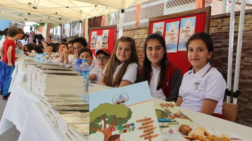 &Ouml;dev Diye Yola &Ccedil;ıktılar Kitap Yazdılar