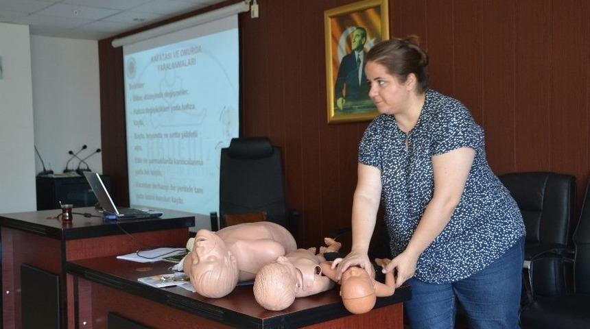Erdemli Belediyesi Personellerine İlk Yardım Eğitimi