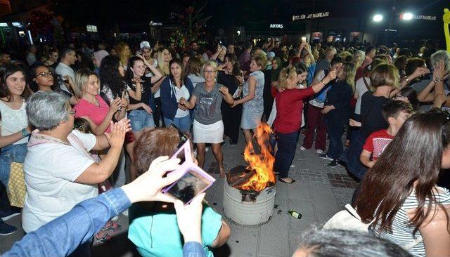 Foça’da Hıdırellez Coşkusu