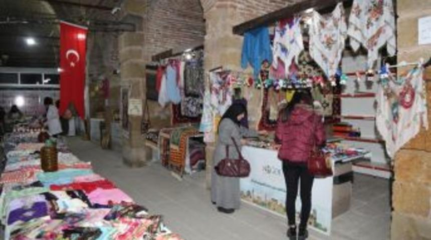 Niğde Belediyesinden El Emeği G&ouml;z Nuru &Uuml;r&uuml;nler Pazarı