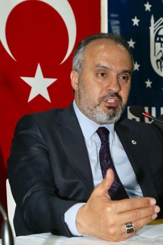 Büyükşehir, Büyükorhan’ın Yanında