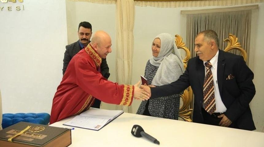 İkinci Bahar Nikahını Başkan &Ccedil;olakbayrakdar Kıydı
