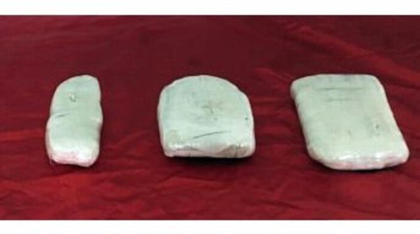 Baklava Kutusundan Uyuşturucu &Ccedil;ıktı