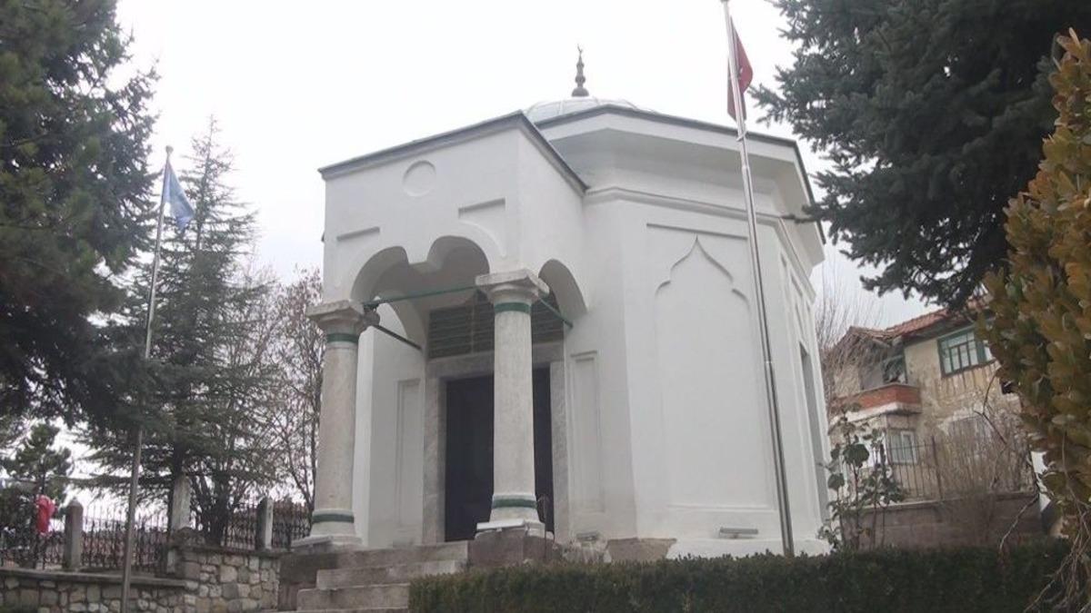 3 Kuşaktır Hayme Ana&rsquo;ya T&uuml;rbedarlık Yapıyorlar