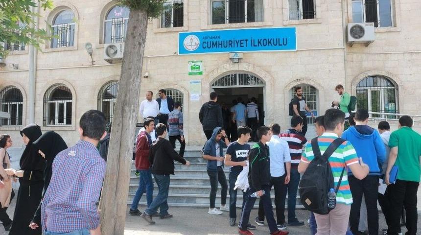 Umre Ödüllü Siyer Sınavları Yapıldı