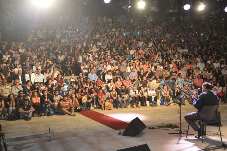 Erdal Erzincan, Türküleriyle Gönüllerde Taht Kurdu G4