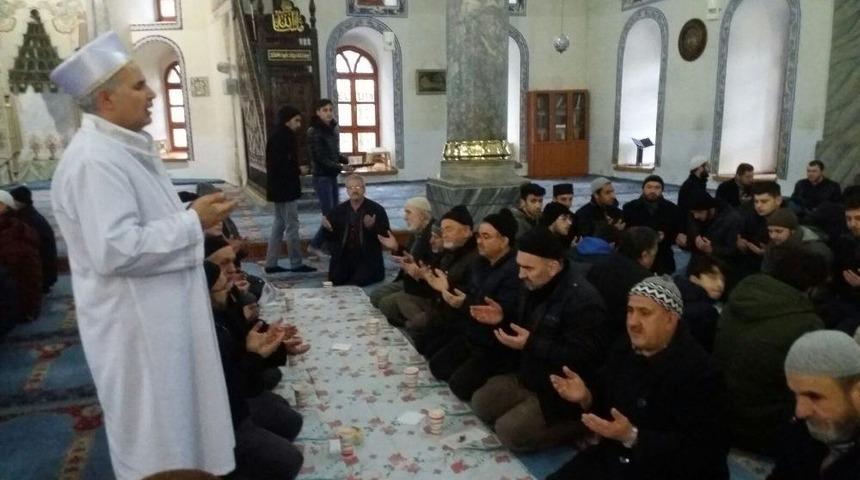 Sabah Namazında &rsquo;zeytin Dalı Harekatı&rsquo; İ&ccedil;in Dua