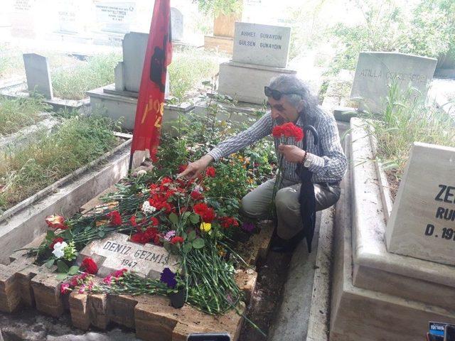 Deniz Gezmiş Ve Arkadaşları Mezarı Başında Anıldı 1