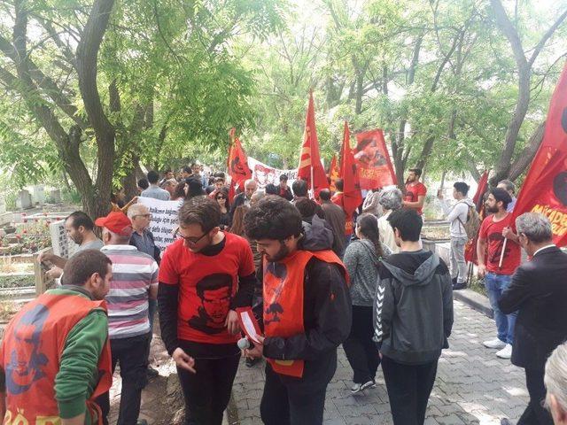 Deniz Gezmiş Ve Arkadaşları Mezarı Başında Anıldı 2