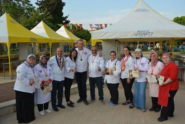 Gaziantep’te Yöresel Yemekler Yarıştı