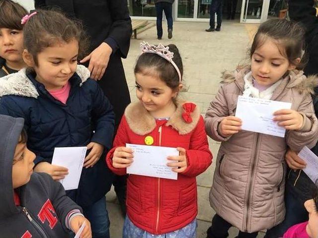 Antepli Miniklerden Afrin’deki Mehmetçiğe Mektup