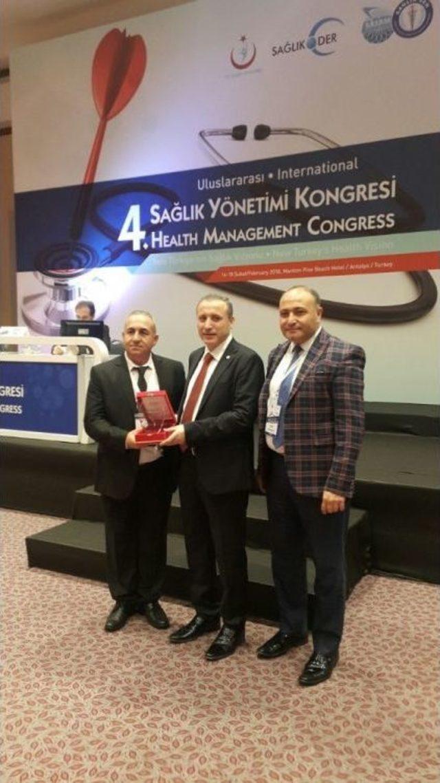 Cumhurbaşkanının ’yiğit’ Dediği Ambulans Şoförü Yılın Sağlık Çalışanı Seçildi