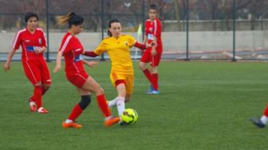 Malatya Bayanlarspor Haftayı 1 Puanla Kapattı