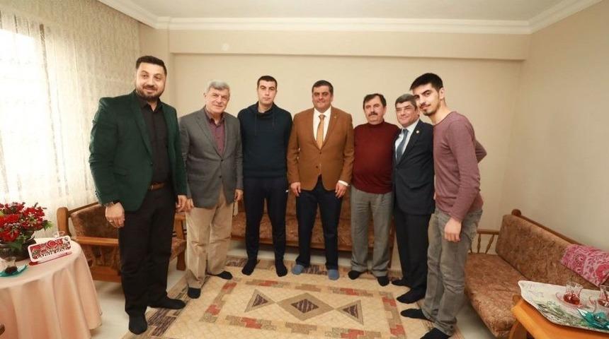 Başkan Karaosmanoğlu&rsquo;ndan Afrin Gazisine Ziyaret