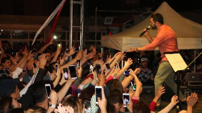 Kınık&rsquo;ta Yusuf G&uuml;ney Coşkusu