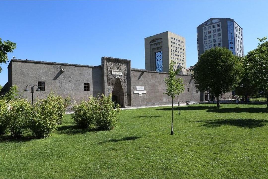 Sel&ccedil;uklu Uygarlığı M&uuml;zesini 50 Bini Aşkın Kişi Ziyaret Etti