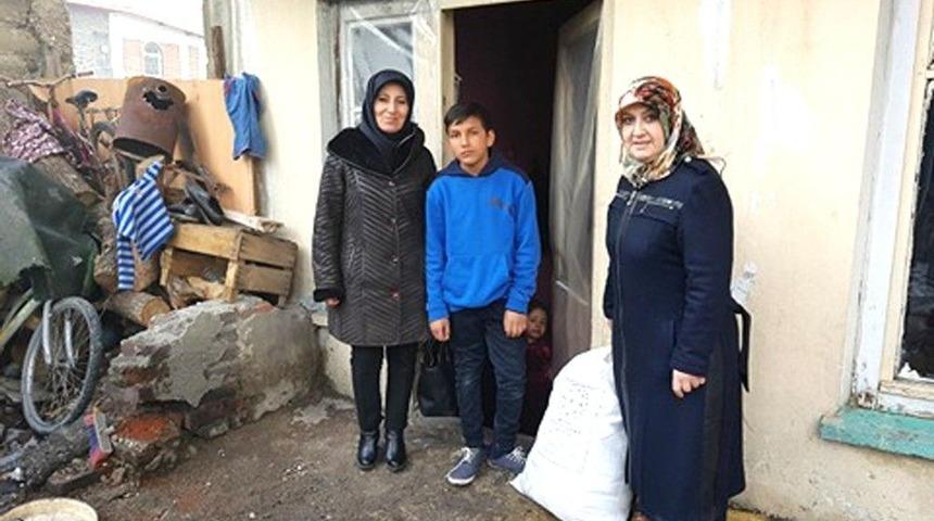 Kent Konseyi Kadın Meclisi İhtiya&ccedil; Sahibi Ailelerin Yanında