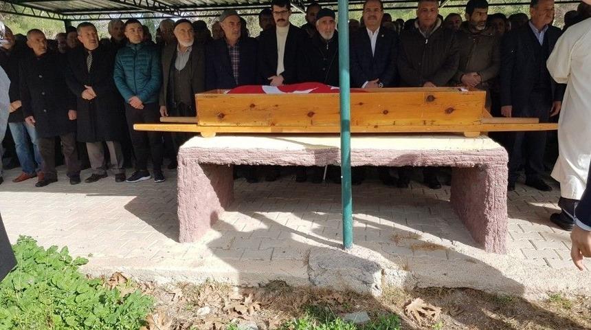 Kore Gazisi Askeri T&ouml;renle Toprağa Verildi