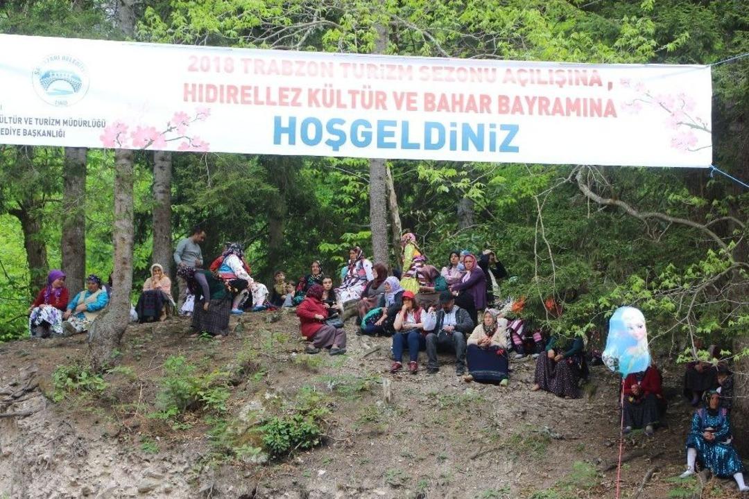 Yayla Şenliklerin İlki Olan 27. Acısu Hıdrellez K&uuml;lt&uuml;r Ve Bahar Bayramı Şenliği Renkli G&ouml;r&uuml;nt&uuml;lere Sahne Oldu