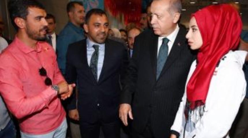 Cumhurbaşkanı Erdoğan, Şampiyon Sporcularla Bir Araya Geldi