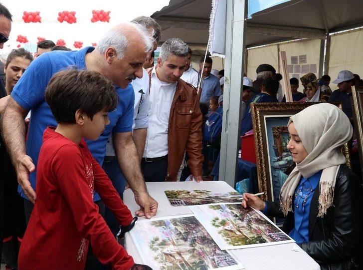 Van’da ‘koşabiliyorsan Koş’ Çocuk Şenliği G3