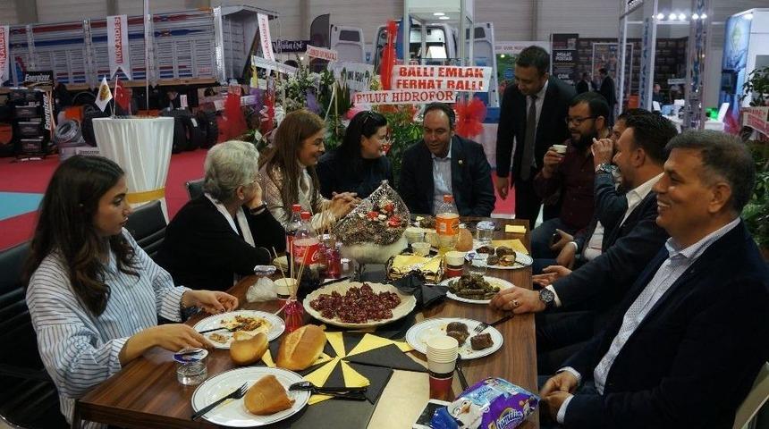 T&uuml;mer&rsquo;den Sarı&ccedil;am Platformu&rsquo;na &Ouml;vg&uuml;