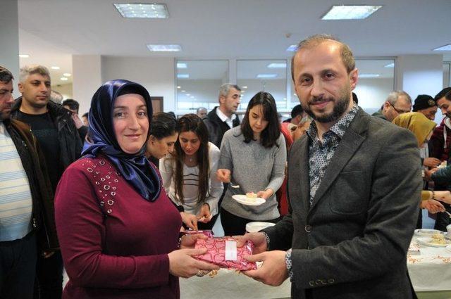 İzmit Belediyesinde 287 Personelin Doğum G&uuml;n&uuml; Kutlandı 1