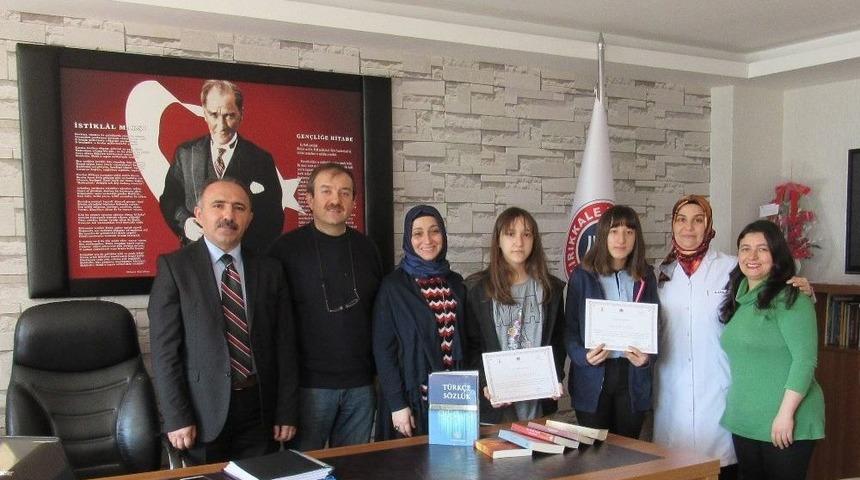 &lsquo;dilimiz Kimliğimizdir&rsquo; &Ouml;d&uuml;lleri Fen Lisesine