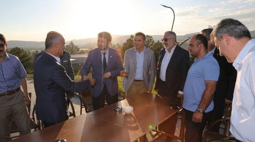 B&uuml;rokratlar Belediyenin Projelerine Hayran Kaldı