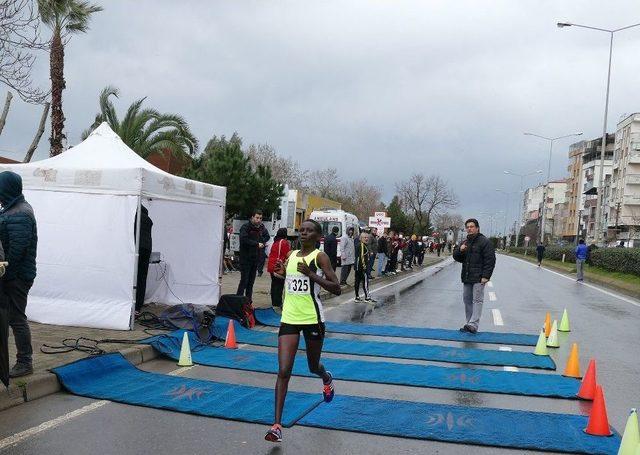 Trabzon’daki Yarı Maraton, 10 Km Koşusu Ve Halk Koşusu Sonuçlandı