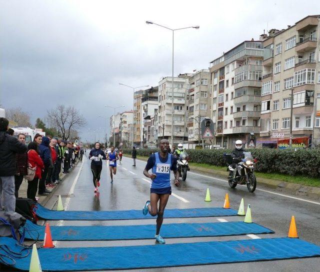 Trabzon’daki Yarı Maraton, 10 Km Koşusu Ve Halk Koşusu Sonuçlandı