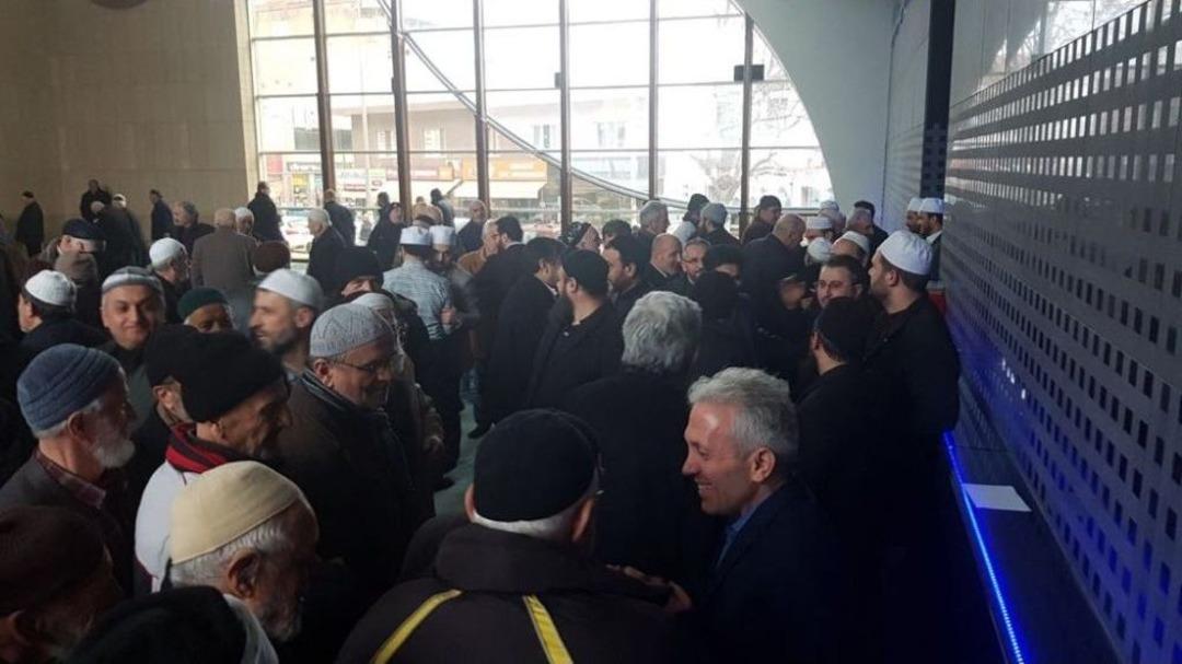 &rsquo;duada Buluşuyoruz&rsquo; Adlı Programda Eller Şehitler İ&ccedil;in Semaya A&ccedil;ıldı