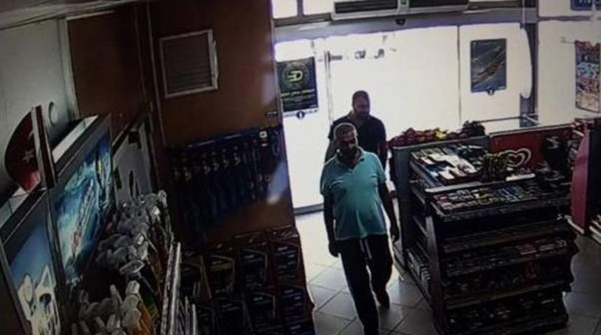 Sahte Plakalı Tırla Dolandırıcılık Yapan Şebeke Kayseri Polisinden Ka&ccedil;amadı