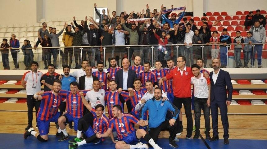 Batman Belediyesi Hentbol Takımı S&uuml;per Lig&rsquo;e &Ccedil;ıktı