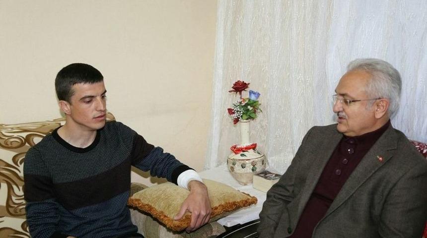 Afrin&rsquo;de Yaralanan Uzman &Ccedil;avuş Memleketi Erzincan&rsquo;a Geldi