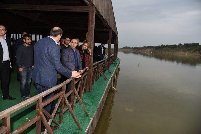 Vali Demirtaş: 