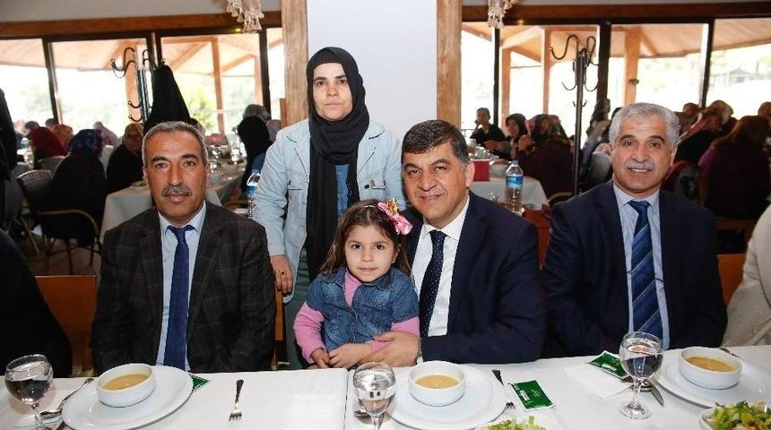 Okuma-yazma Seferberliğine Şehitkamil&rsquo;den Destek S&uuml;r&uuml;yor