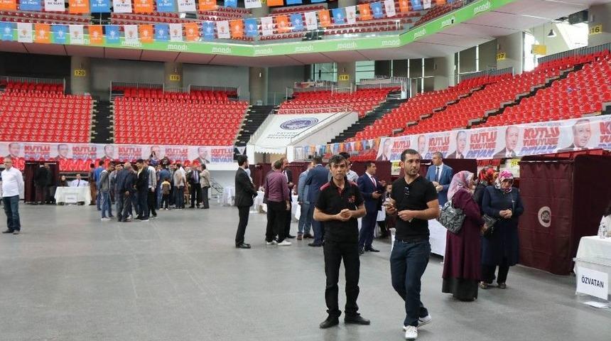 Ak Parti&rsquo;de Temay&uuml;l Yoklaması Yapıldı